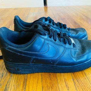 NIKE 107 AIR FORCE SNEAKERS WOMENS SIZE 9